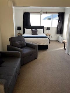 Executive Studio - upstairs